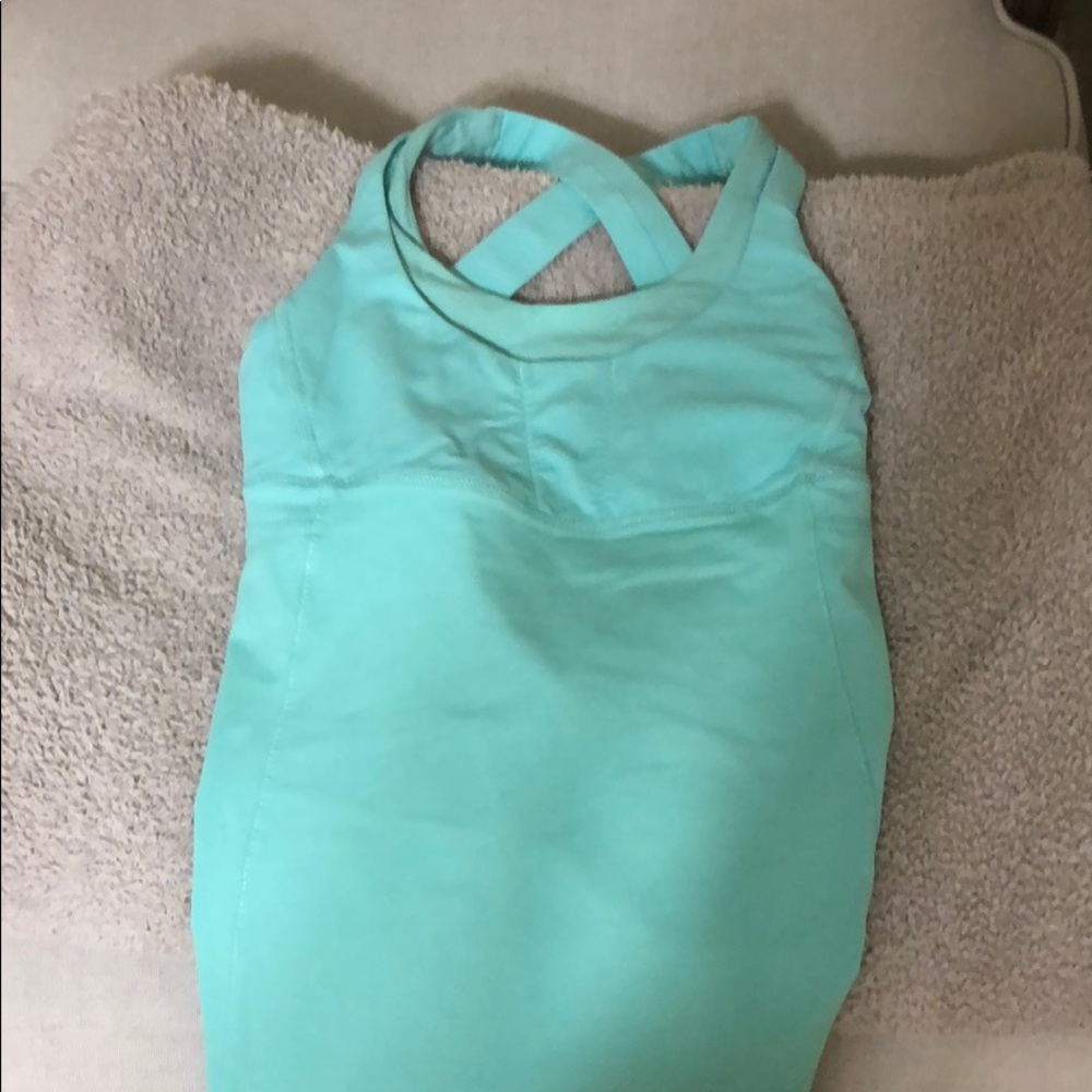 Lululemon top